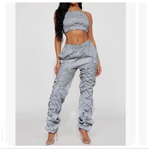 🩶 Reflective halter top and jogger pant set - Sz XS
